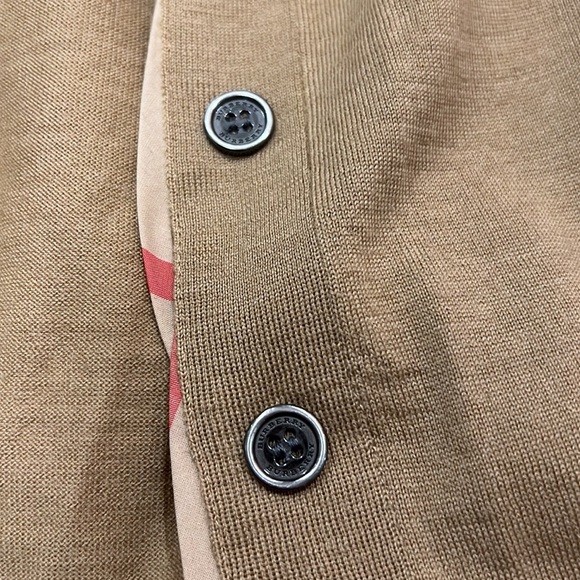Burberry Scalloped Cardigan - Picture 7 of 14